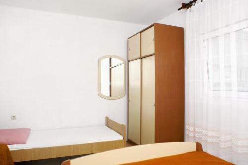 Apartments With A Parking Space Metajna (pag) - 4117