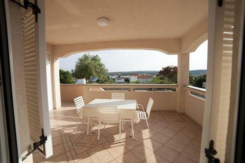 Apartments With A Parking Space Caska (pag) - 4089