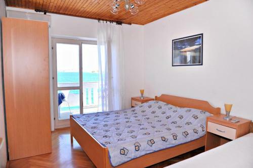 Hostal Triple Room Metajna 206e