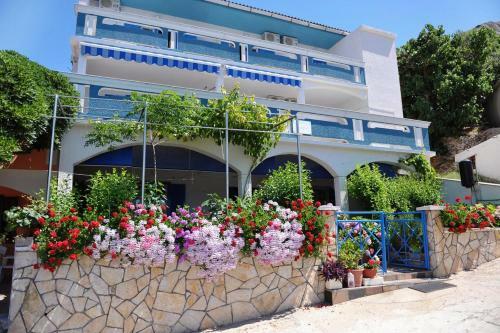 Hostal Triple Room Metajna 206e
