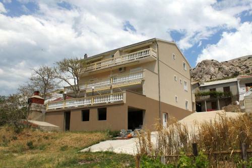 Apartment Metajna 4116c