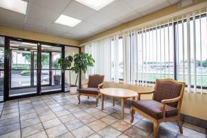 Hotel Rodeway Inn Saint Charles