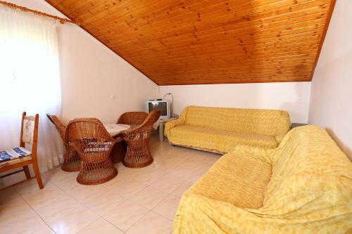 Apartments With A Parking Space Zuljana (peljesac) - 252