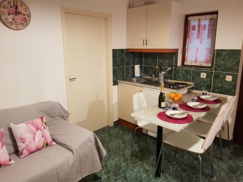 Apartmani Zori?