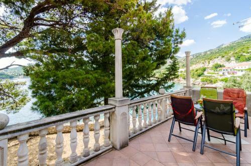 Apartments Ponta Magdalena