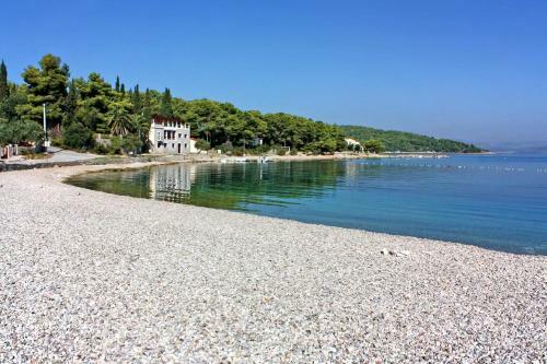 Apartments With Wifi Necujam (solta) - 12500