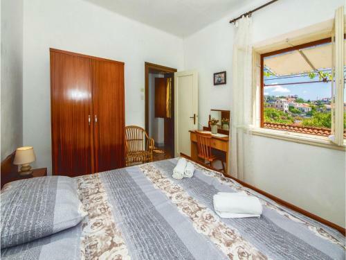 Two-bedroom Holiday Home In Sumartin