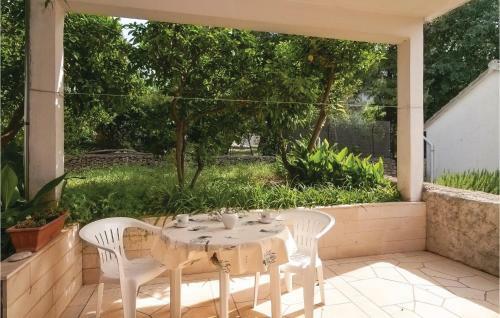 One-bedroom Apartment In Supetar