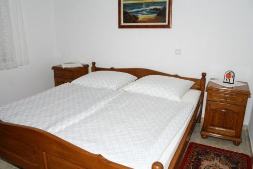 Apartments With A Parking Space Stanici (omis) - 2818