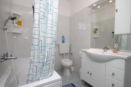 Apartments With A Parking Space Tkon (pasman) - 4307