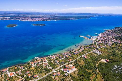 Apartments With A Parking Space Tkon (pasman) - 4307