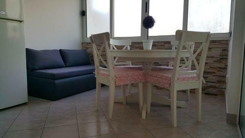 Apartments With A Parking Space Mavarstica (ciovo) - 8685