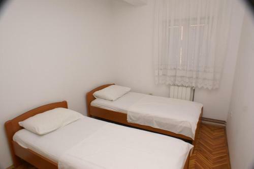 Apartments By The Sea Seget Donji (trogir) - 2041