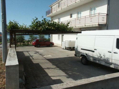 Apartments By The Sea Seget Donji (trogir) - 2041