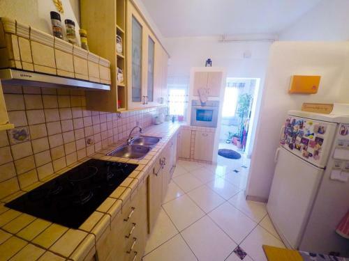 Apartments With A Parking Space Trogir - 11409