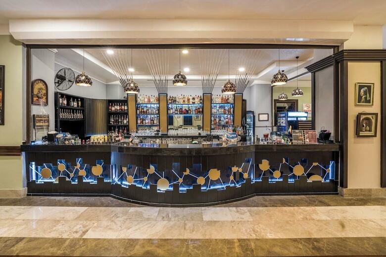 Hotel Orange County Resort