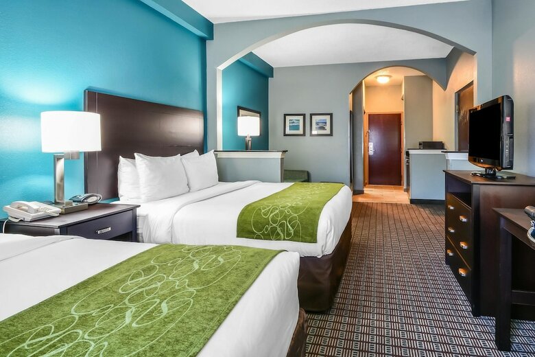 Hotel Comfort Suites