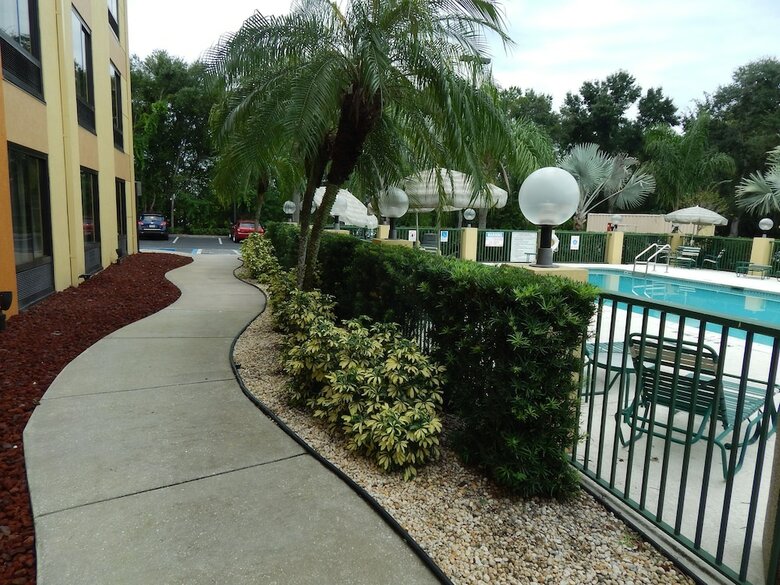 Hotel Comfort Suites