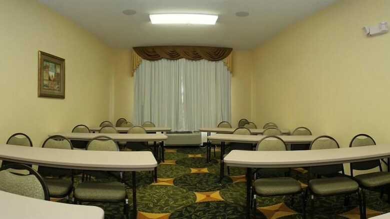Hotel Comfort Suites West Energy Corridor