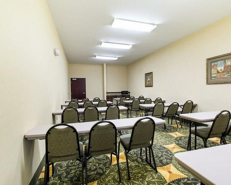 Hotel Comfort Suites West Energy Corridor