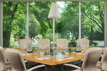 Atlanta Perimeter Hotel & Suit