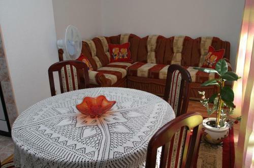 Apartment Slatine 972b
