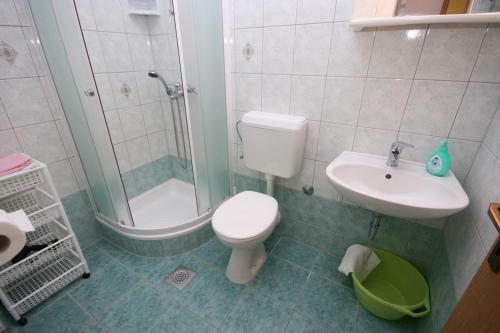 Apartment Arbanija 4646c
