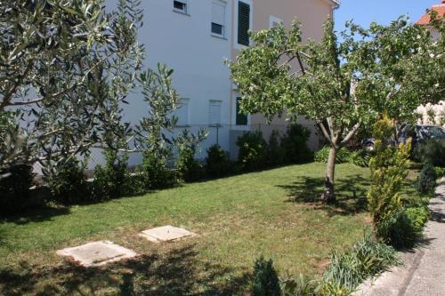 Apartments With A Parking Space Turanj (biograd) - 6212