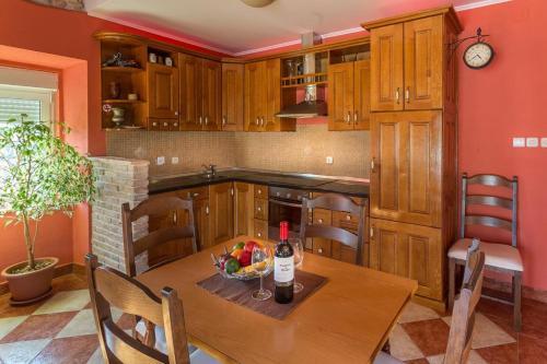 Apartment Ugljan 8239d