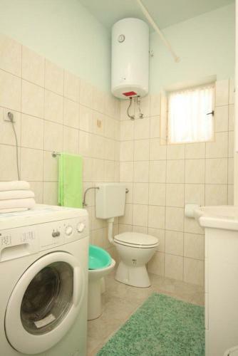 Apartment Ugljan 8304b