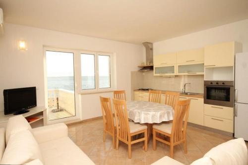 Apartments By The Sea Ugljan - 829