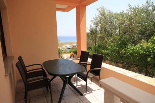 Apartments By The Sea Ugljan - 829