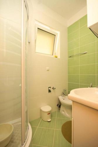 Apartments By The Sea Ugljan - 829