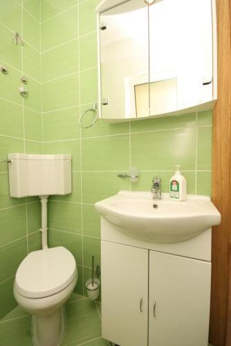 Apartments By The Sea Ugljan - 829