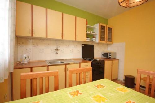 Apartment Ugljan 8519a