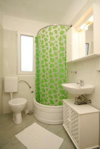 Apartments With A Parking Space Ugljan - 8430