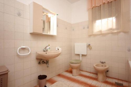 Apartments By The Sea Ugljan - 8519