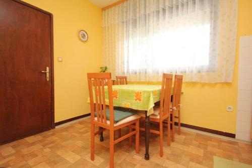 Apartments By The Sea Ugljan - 8519