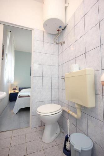 Apartments By The Sea Ugljan - 8519