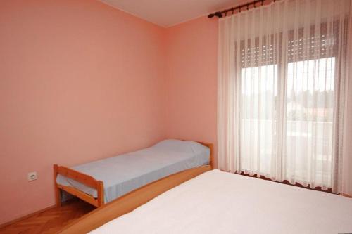 Apartments By The Sea Ugljan - 8301