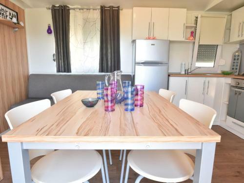 Spacious Holiday Home In Trilj With Swimming Pool