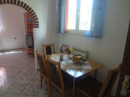 Apartments With A Parking Space Valica (umag) - 7122