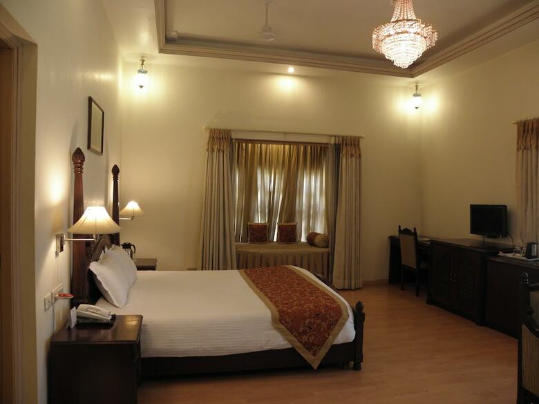 Hotel Rajputana Resort (t)