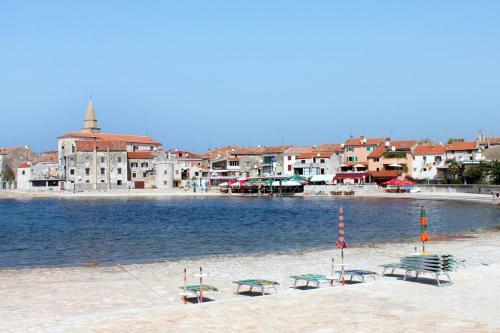 Apartments With A Parking Space Umag - 7058