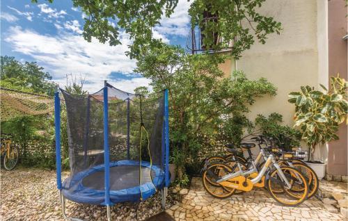 Four-bedroom Holiday Home In Vantacici