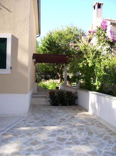 Apartment Verunic 8103a