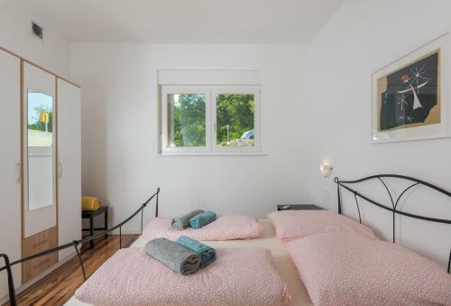 Holiday Home In Becici 35510