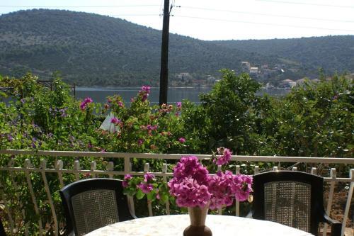 Apartments By The Sea Vinisce (trogir) - 4288
