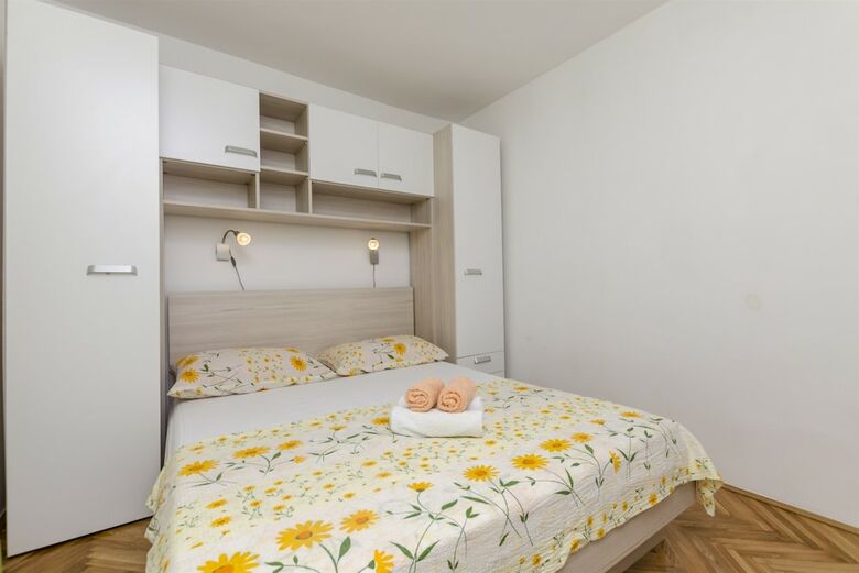 Apartamentos House Marin