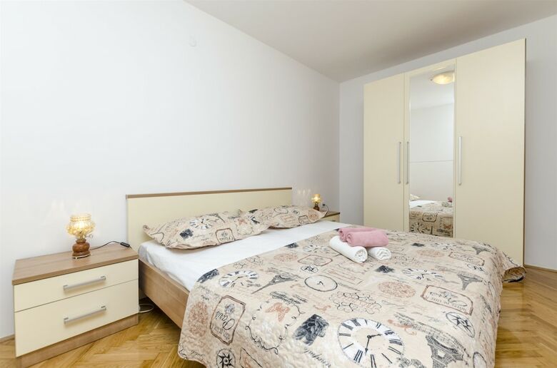Apartamentos House Marin